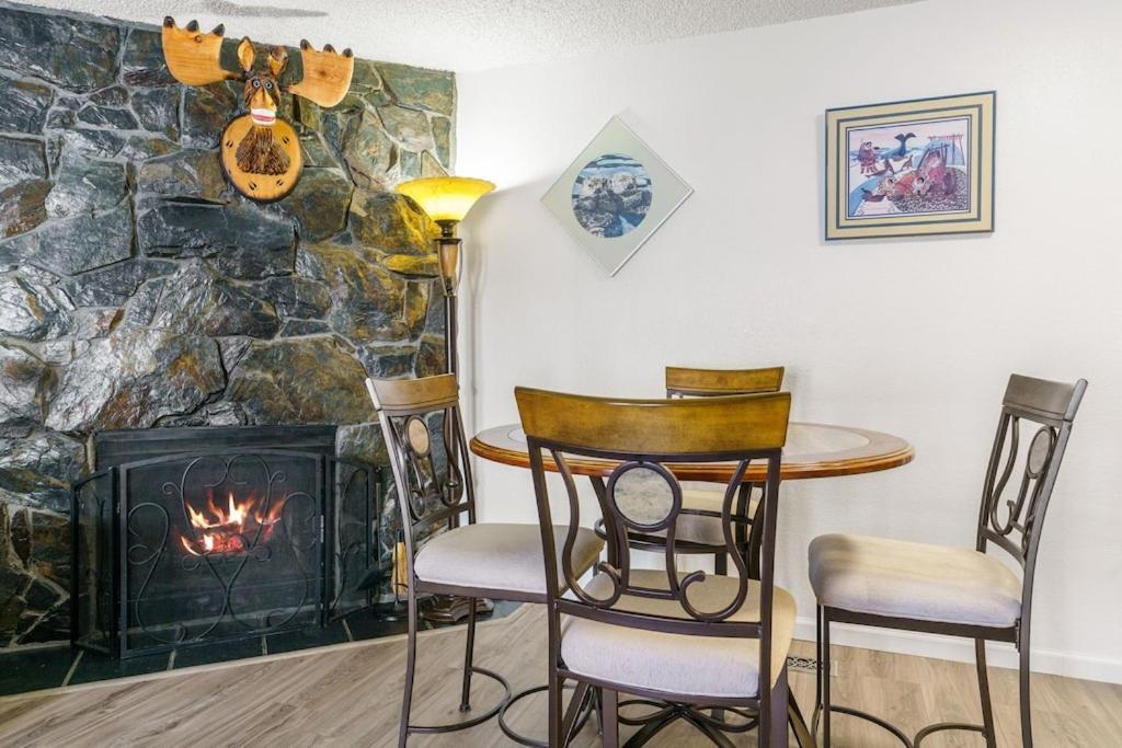 The Moose Crossing Apartment Anchorage Exterior photo